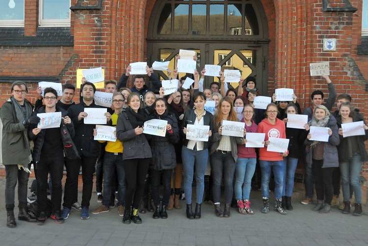 Schüler:innen vor GHG